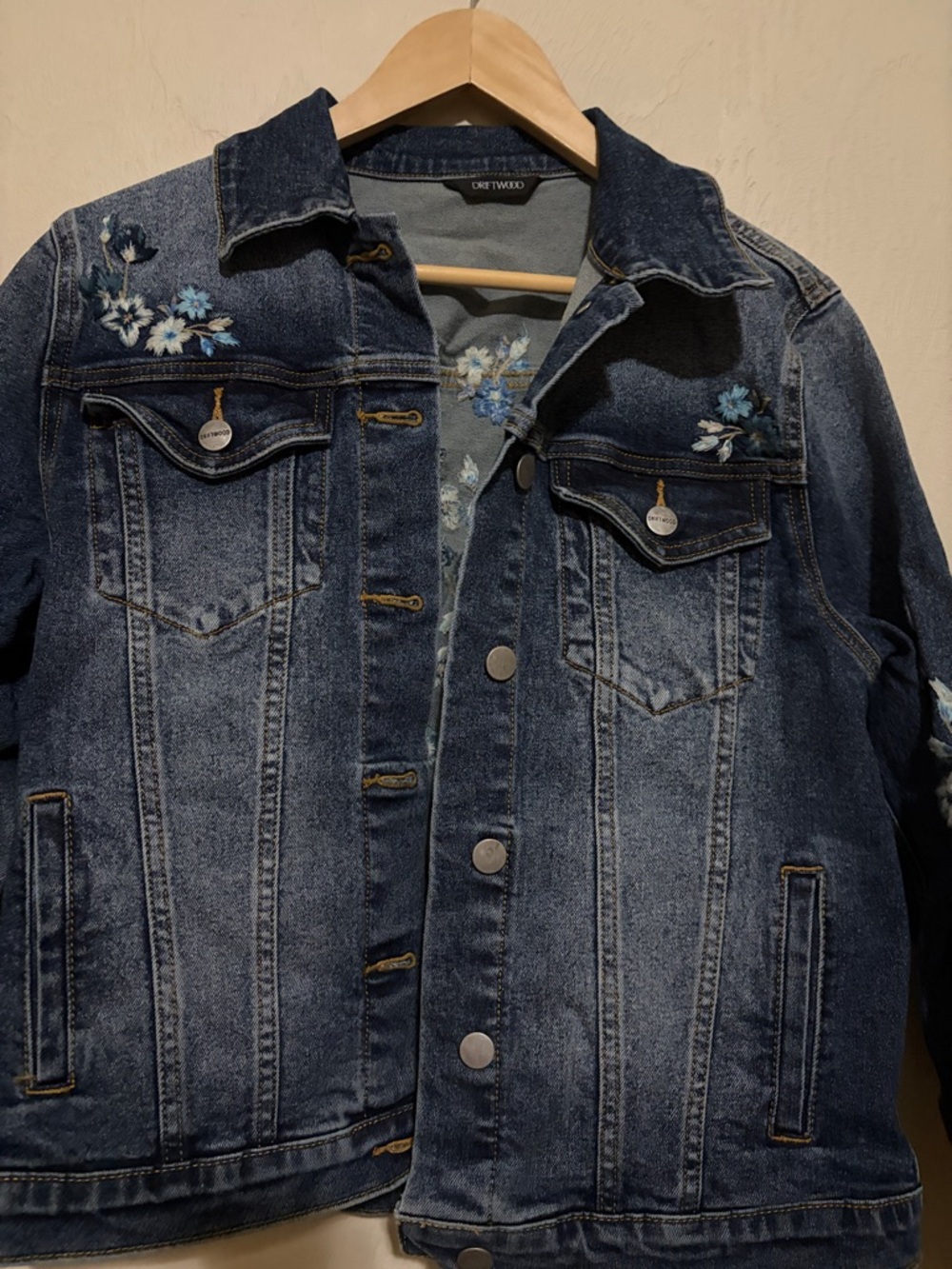 DRIFTWOOD Dark Blue Denim Jacket with Floral Embroidery. Like New! - Picture 6 of 9